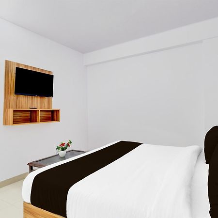 Hotel O Ocean Plaza New Delhi Exteriör bild